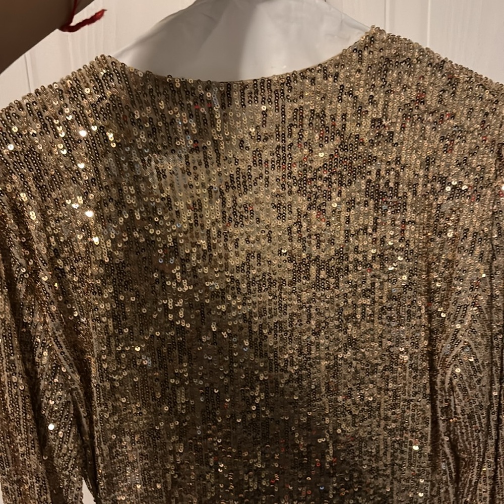 GOLD DRESS - Picture 7 of 12